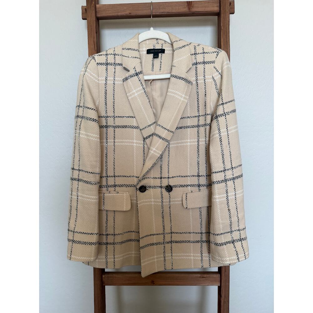 Ann Taylor - Plaid Bedford Blazer - size 4 - Picture 3 of 6